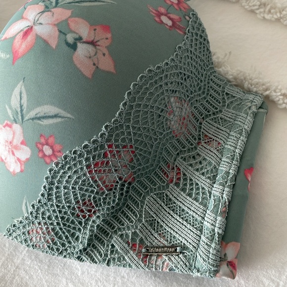 La Vie En Rose Bra - 36 D - Picture 3 of 4